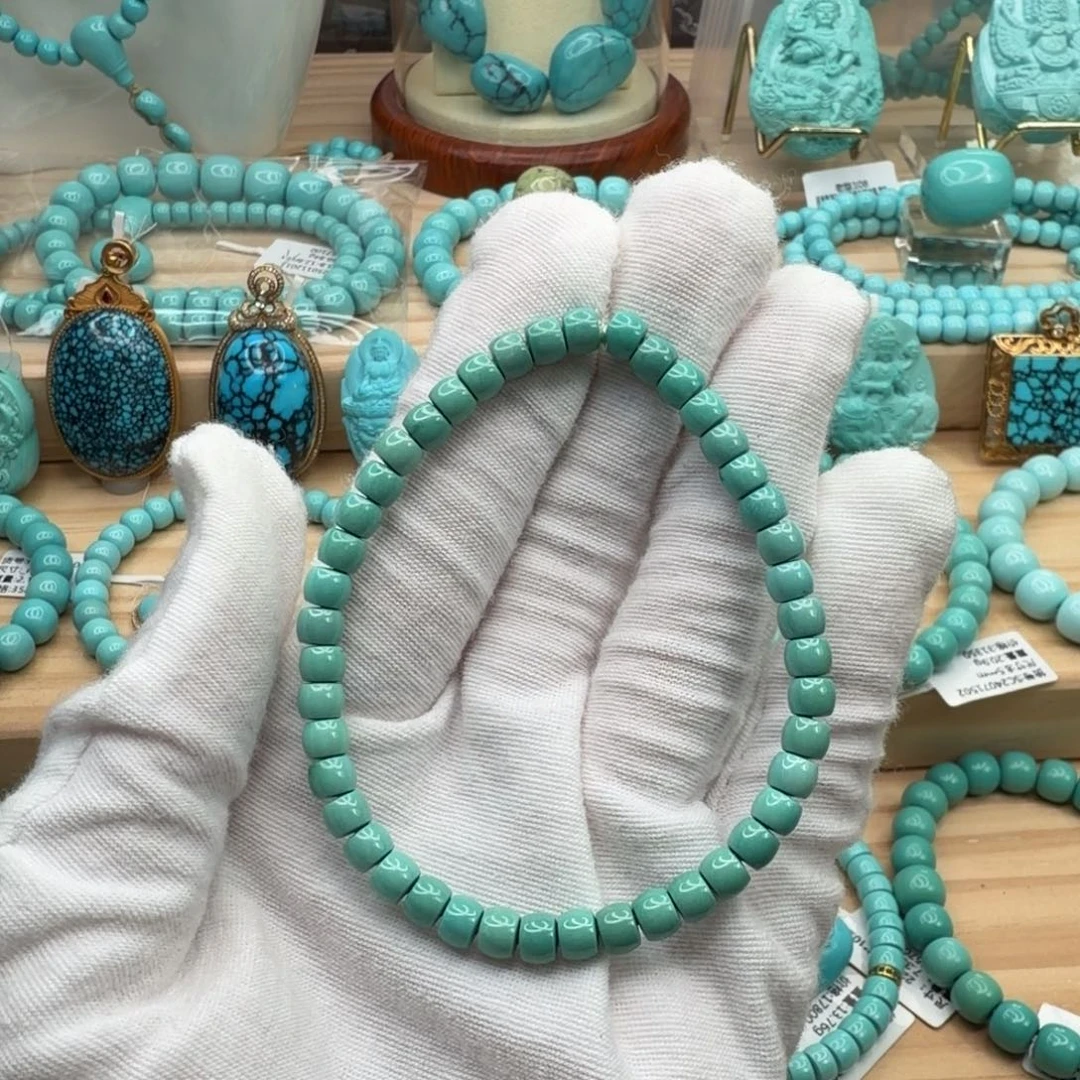 绿松石未镶嵌珠宝奇石