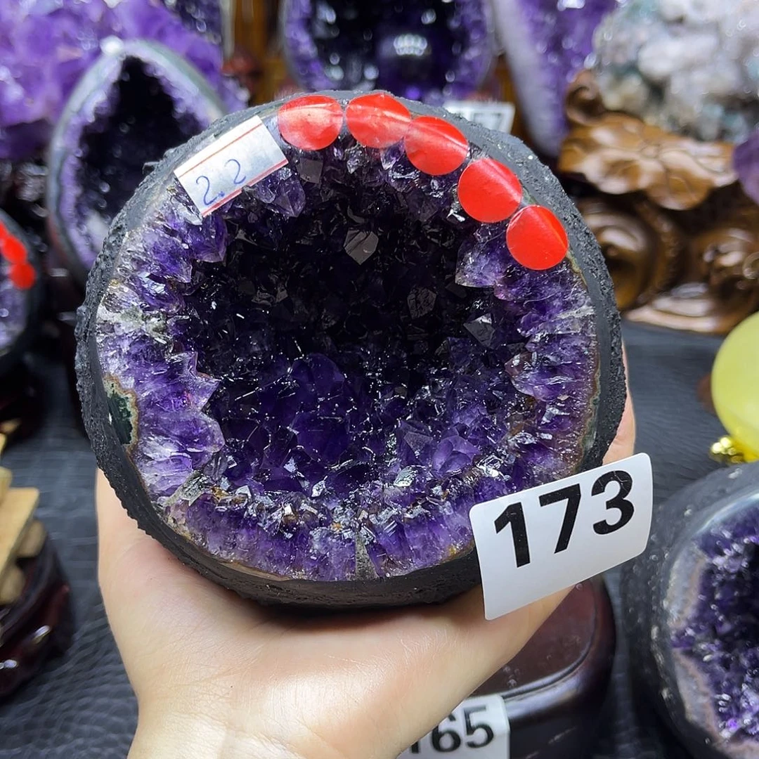 依***睻紫晶大型摆件（非配饰）未镶嵌