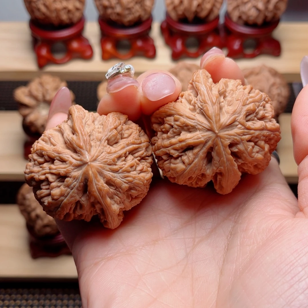 文玩核桃把件粗筋