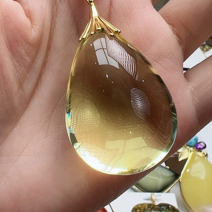 琥珀未镶嵌珠宝奇石
