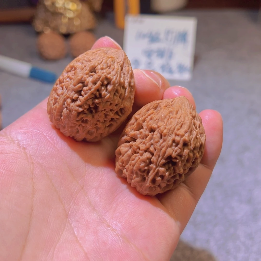 桃核把件32×36大蒜头