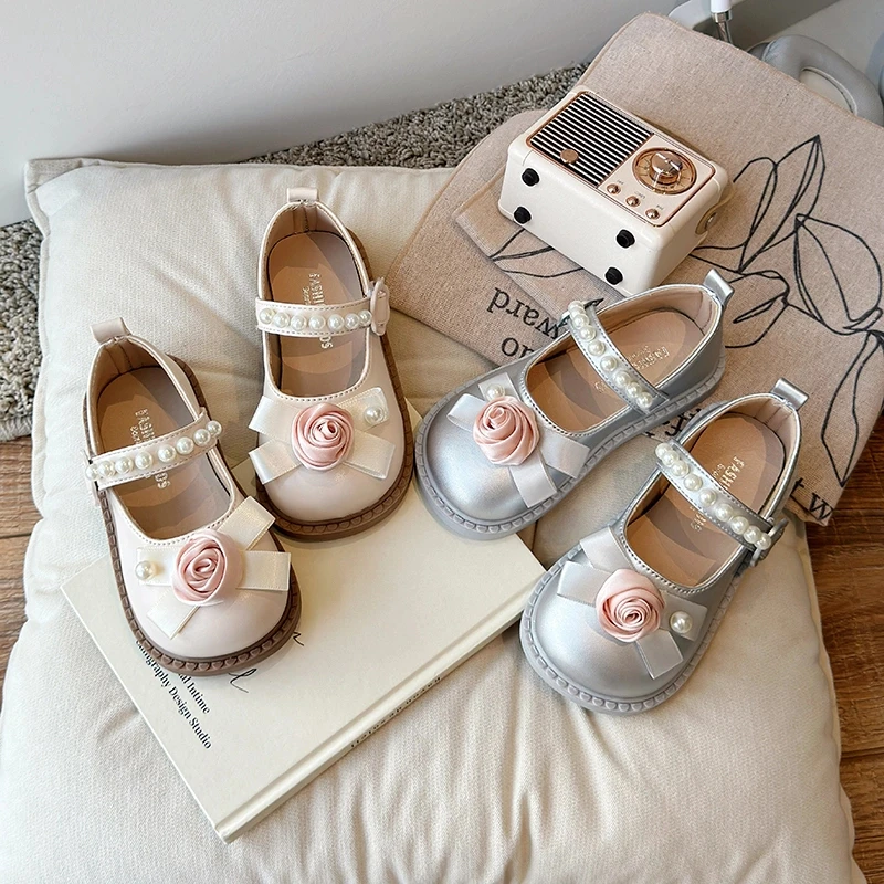 小黄鸭女童公主鞋2025春夏新款女宝宝花朵甜美玛丽珍鞋软底小皮鞋