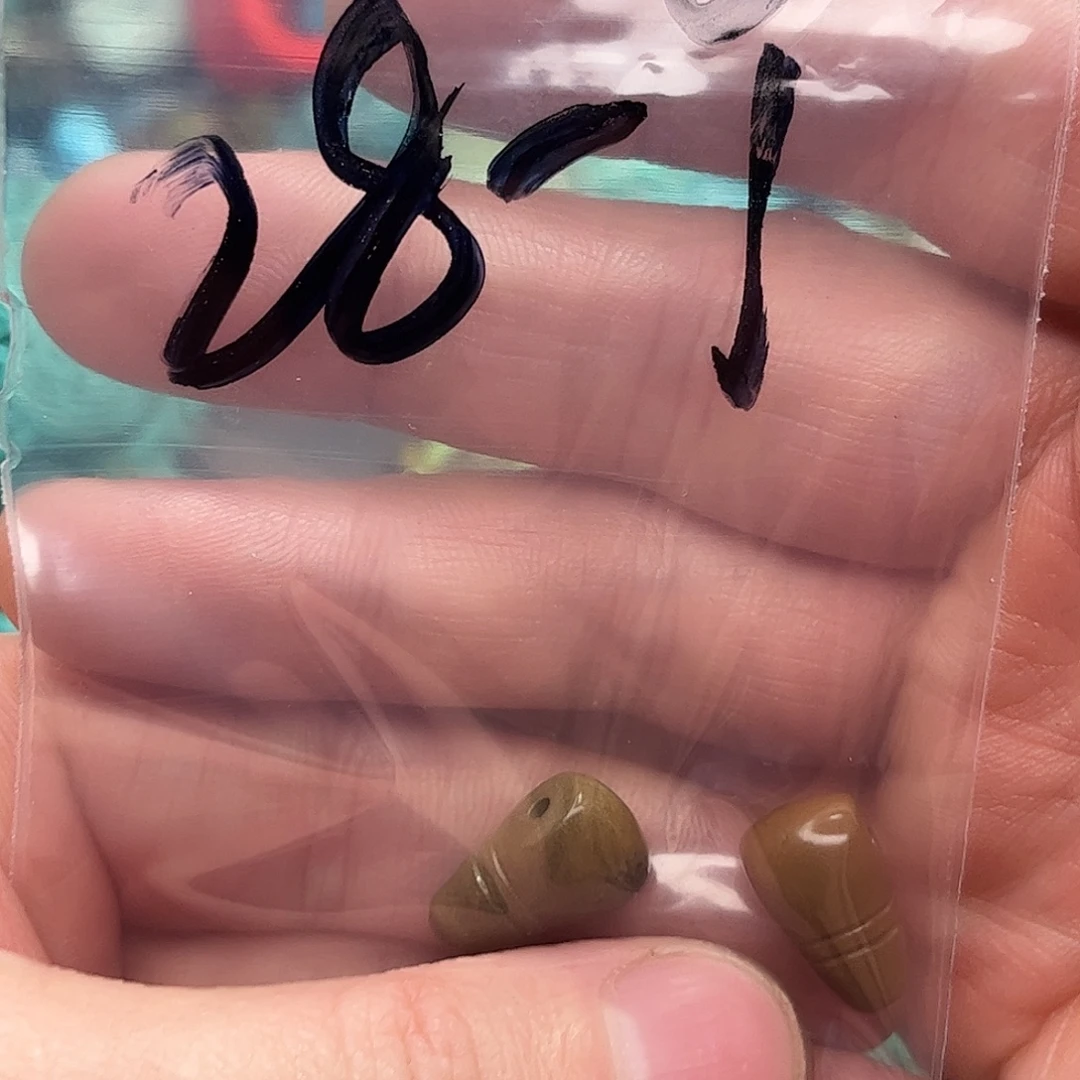 琥珀颈饰未镶嵌1111
