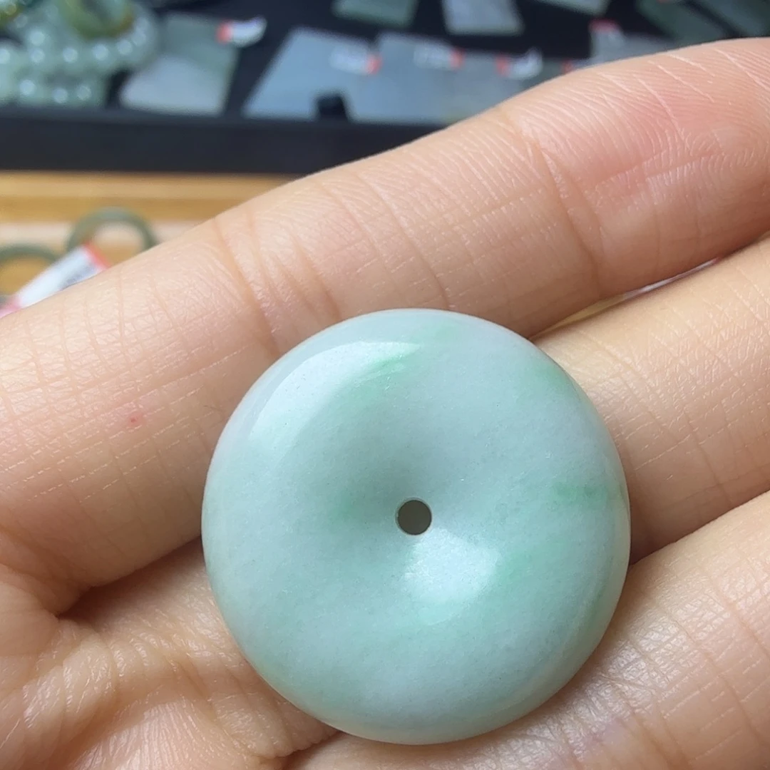 翡翠未镶嵌颈饰天然缅甸翡翠A货