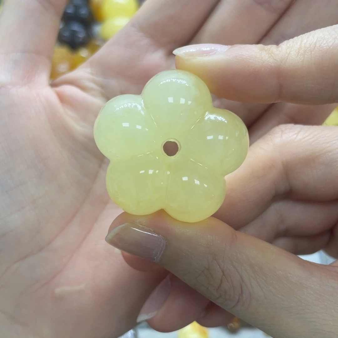 琥珀未镶嵌裸石天然琥珀