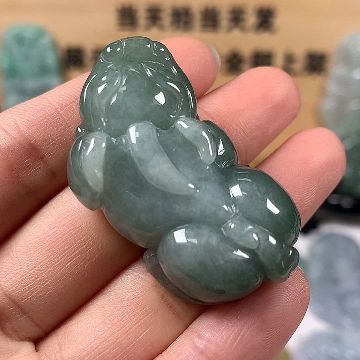 翡翠未镶嵌颈饰貔貅福利