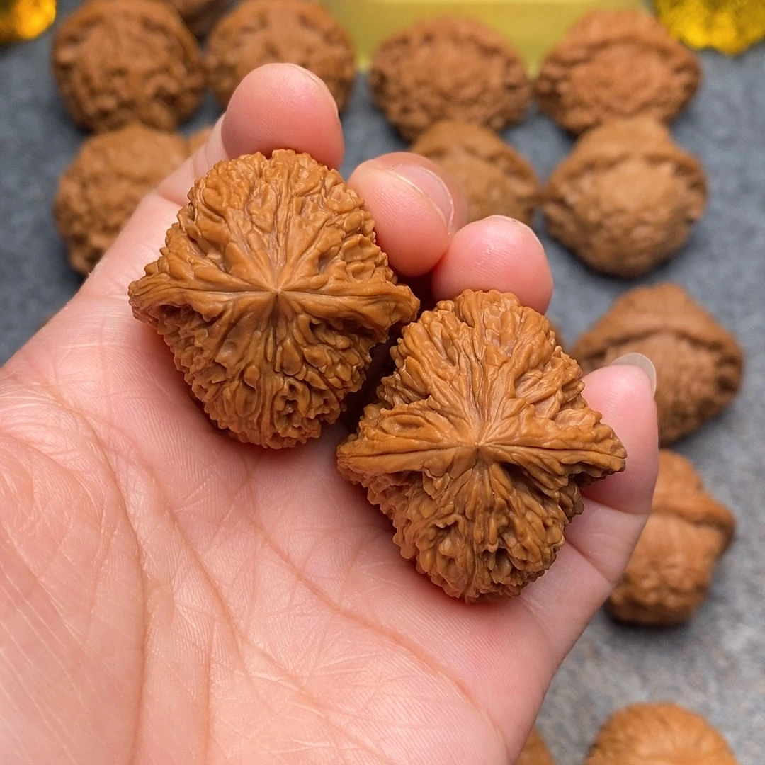 文玩核桃把件精品特价南疆石36全品