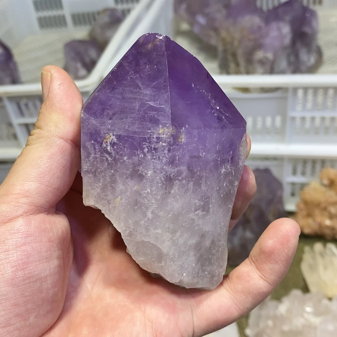 未镶嵌珠宝半成品水晶刘*