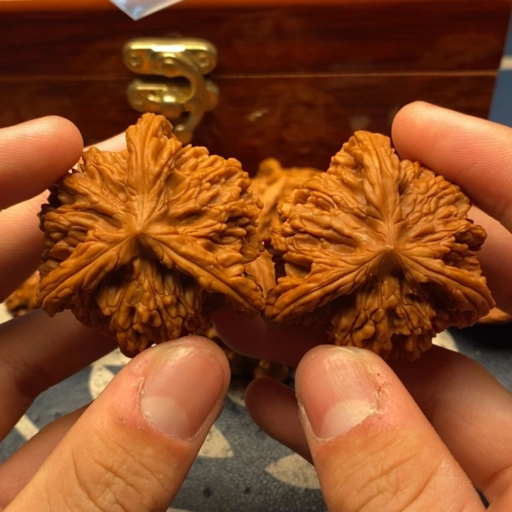 文玩核桃吊坠菜***?文玩核桃