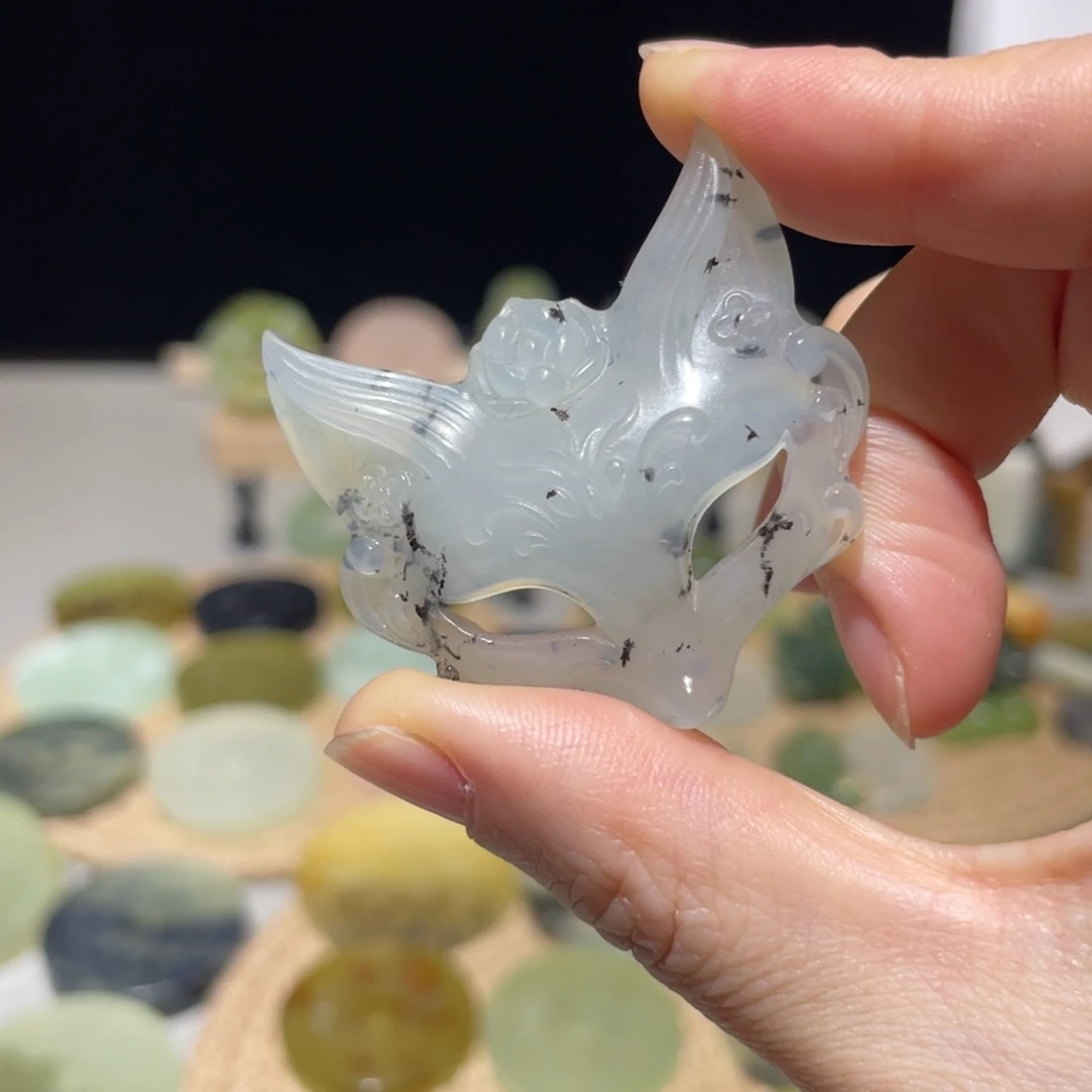 岫玉未镶嵌颈饰颈饰5