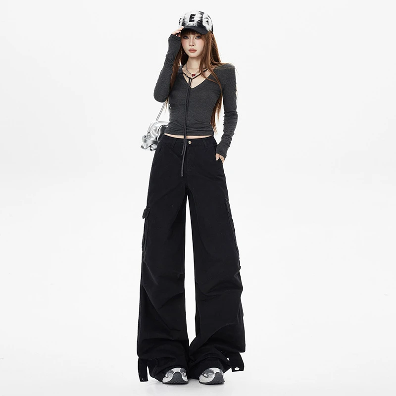 2026年春装新款设计感时髦口袋休闲工装裤百搭显瘦阔腿长裤潮棉