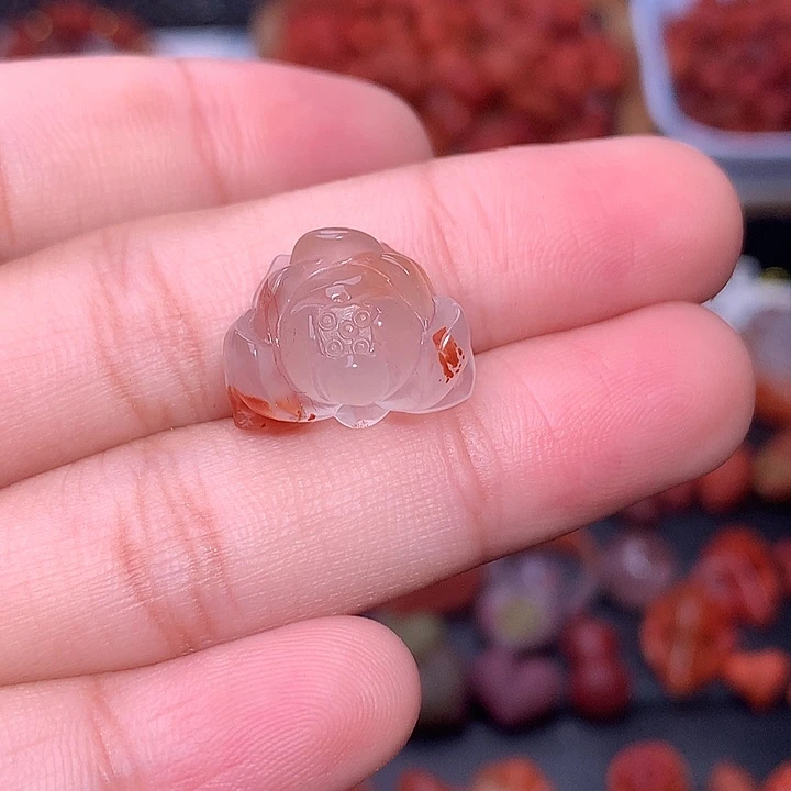 南红玛瑙未镶嵌珠宝半成品莲花