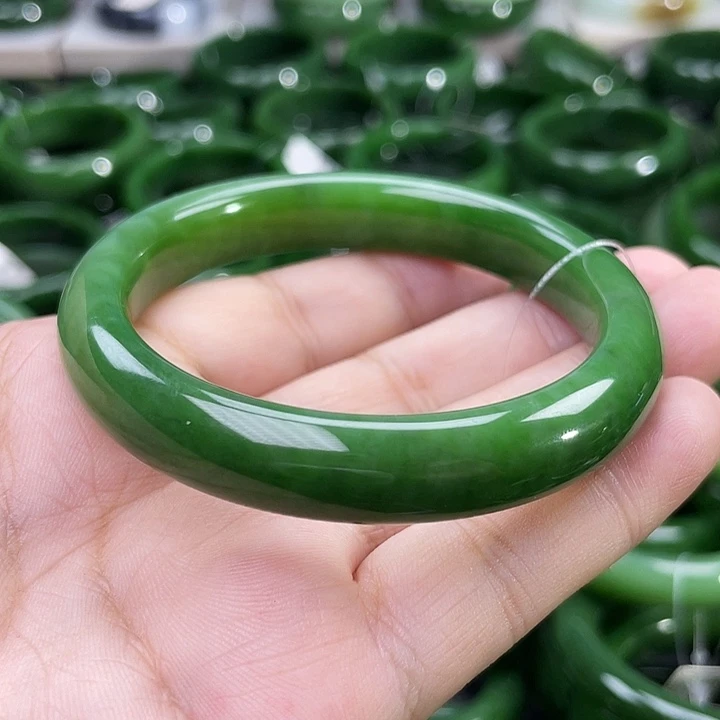 未镶嵌手镯和田玉（碧玉）