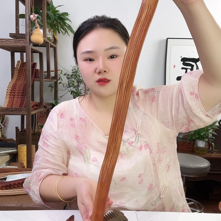红檀木002擀筋棒瑕疵