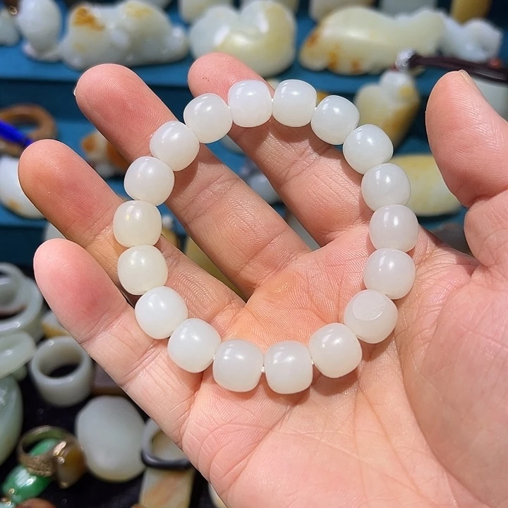 和田玉未镶嵌手串