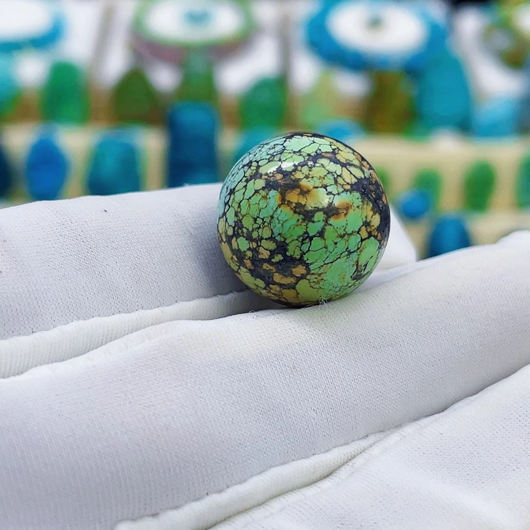 绿松石未镶嵌颈饰