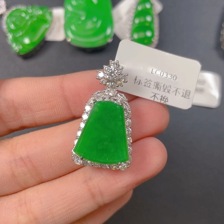 【闪购商品】颈饰银S925镶嵌翡翠翡翠