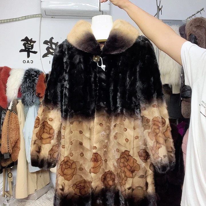 商场断码拼貂衣服