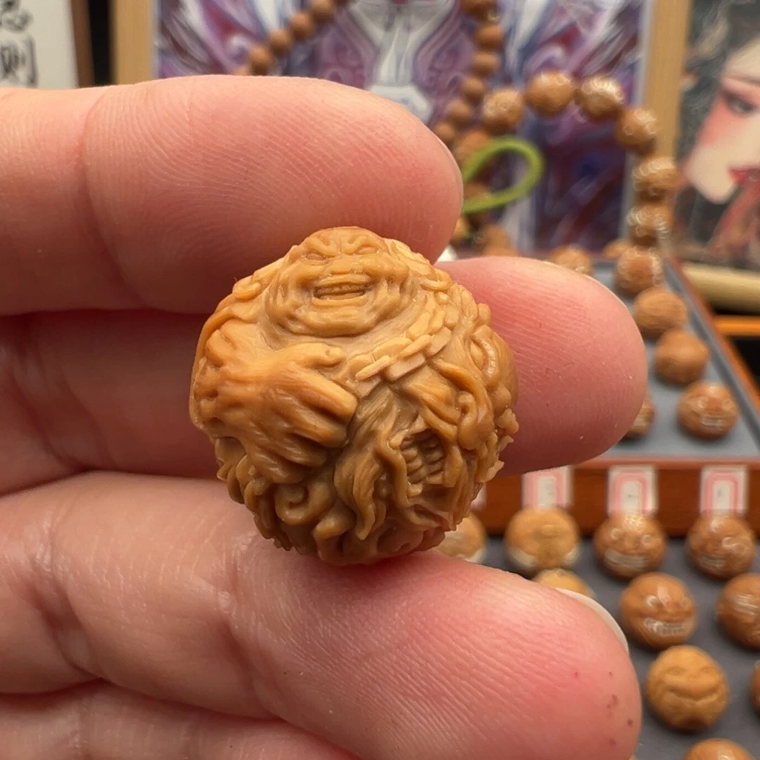 猴头核桃吊坠铁链