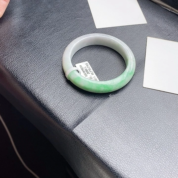 未镶嵌手镯翡翠60圈口