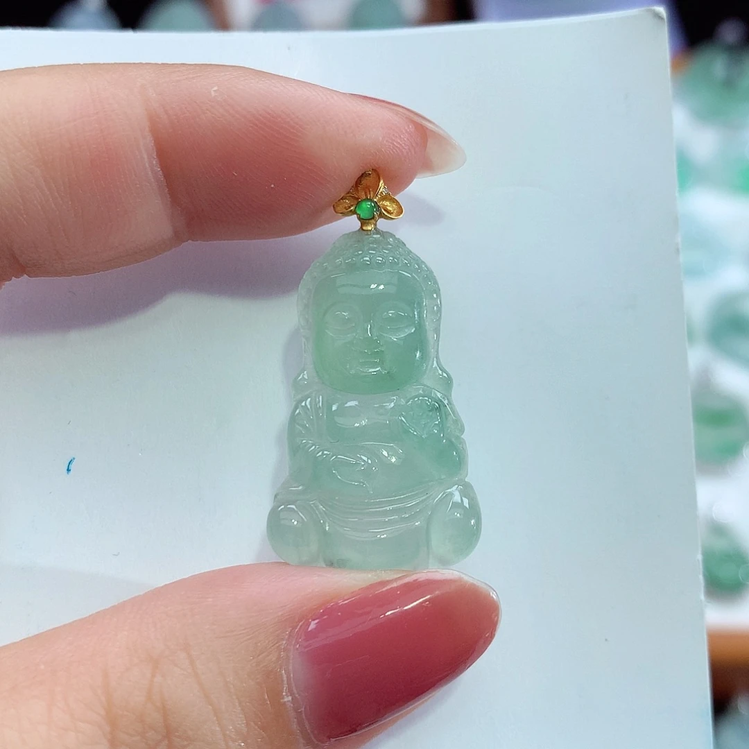 翡翠18K金镶嵌颈饰宝宝佛