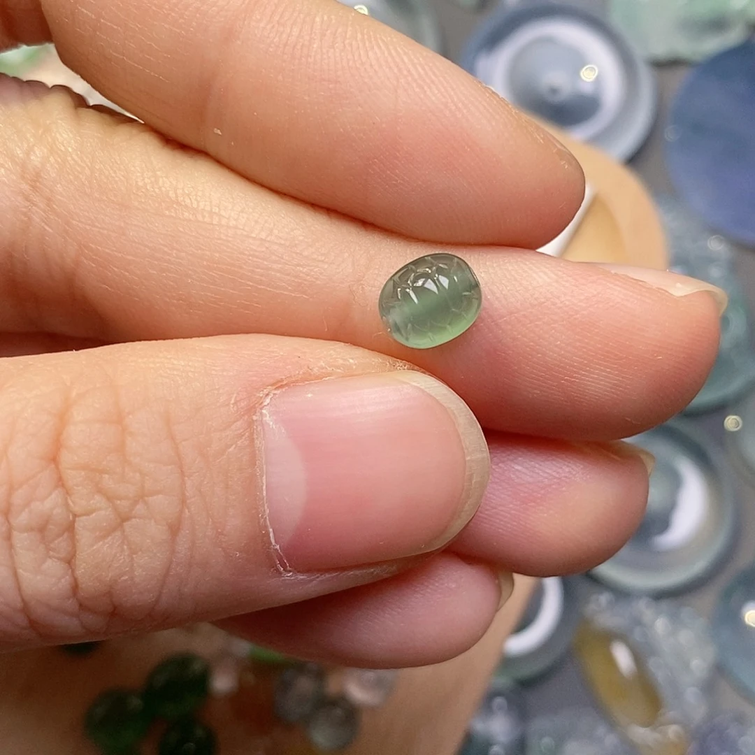 定制翡翠未镶嵌翡翠