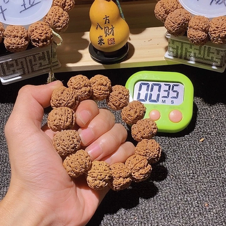 咕***嘟吊坠金刚菩提这样一位来自