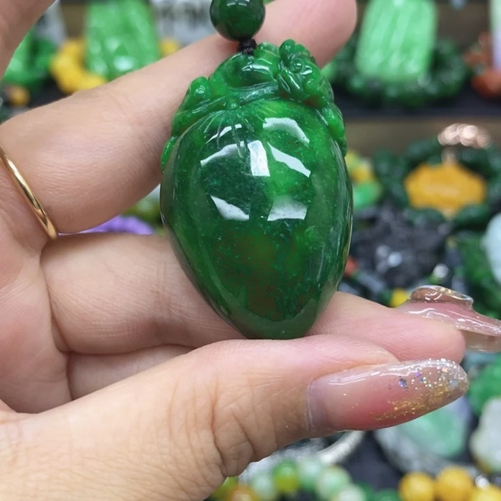 泰***若翡翠未镶嵌颈饰项链8