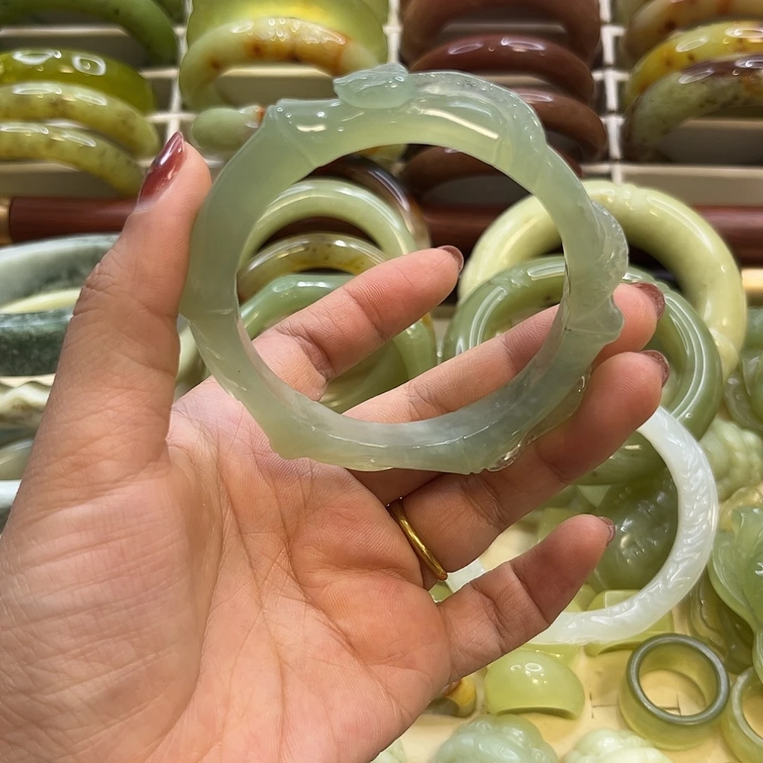 蛇纹石玉未镶嵌手镯7号57.8灵蛇盘竹