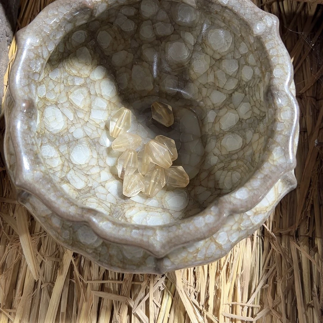 佛***爷瓷片陶瓷艺术品等产品的销售