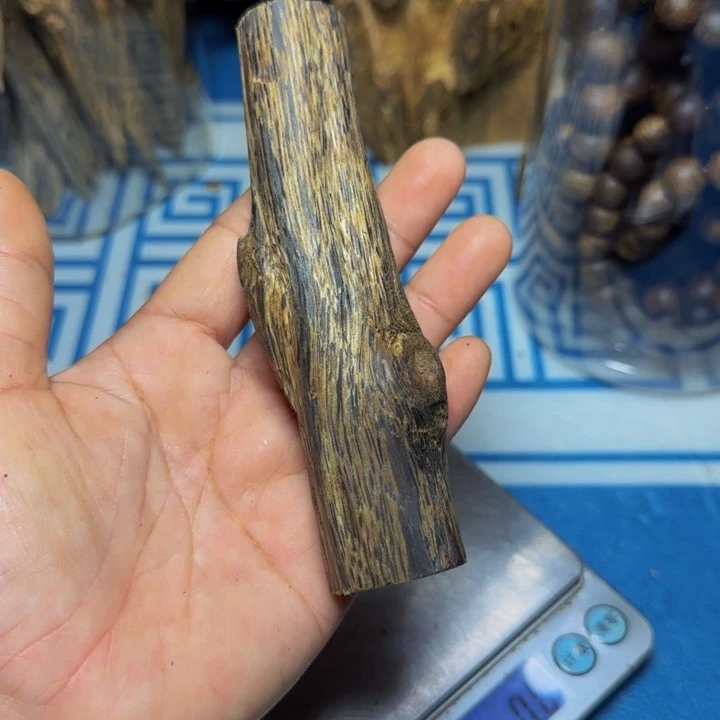 W***m木手工艺雕绿奇铁勾手把53克