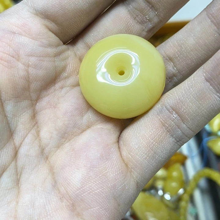 裸石蜜蜡未镶嵌吊坠
