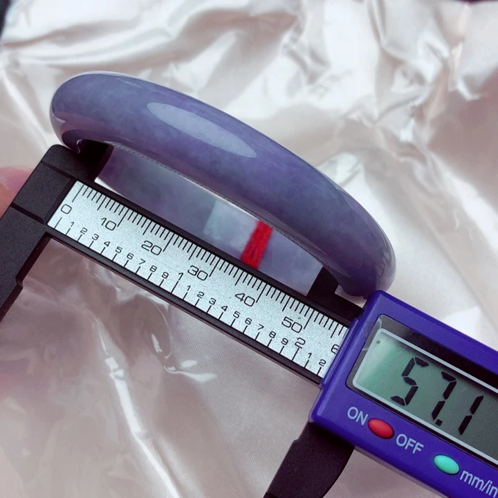 翡翠手镯未镶嵌手镯