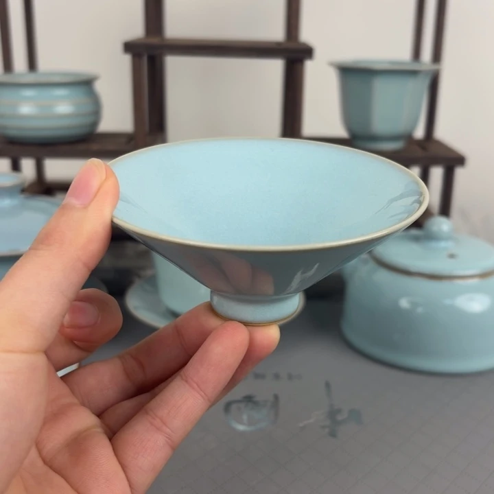 汝窑天青釉斗笠杯