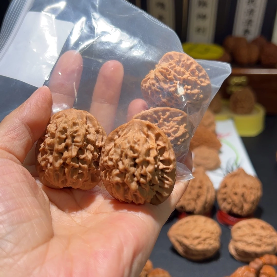 文玩核桃把件詹*生秦闷2对