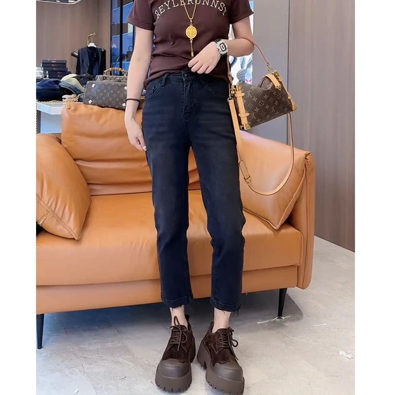 黑灰色九分牛仔裤女2025早秋新款梨形身材小个子显瘦直筒烟管裤