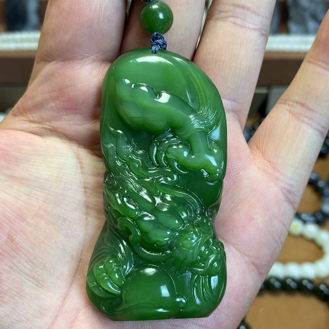 未镶嵌和田玉把件和田玉碧玉冰阳绿龙把件