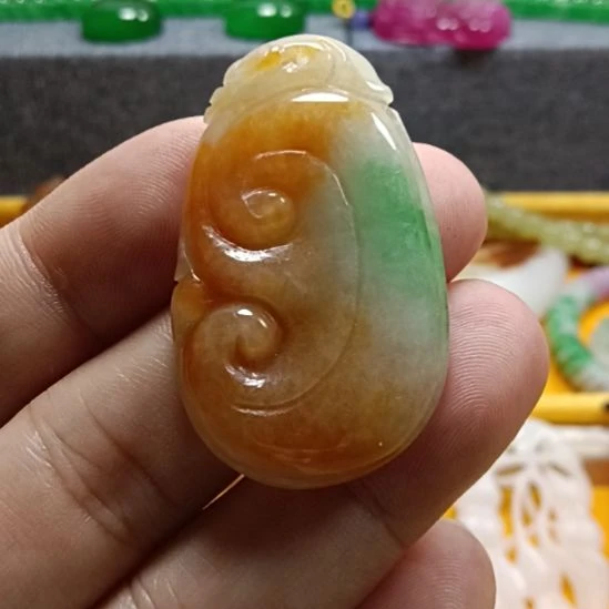 翡翠未镶嵌挂件翡翠