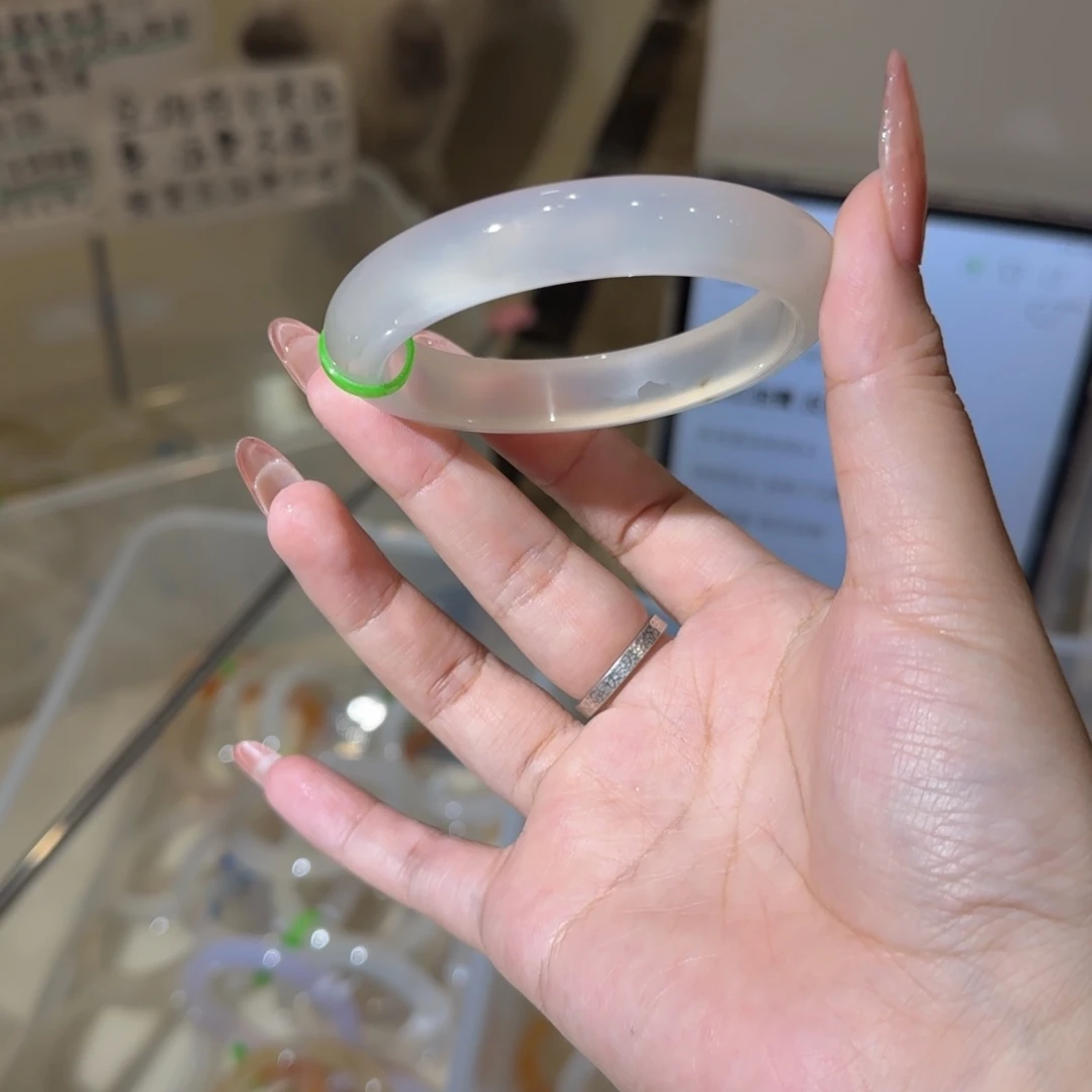 不***饭玛瑙/玉髓合金手镯