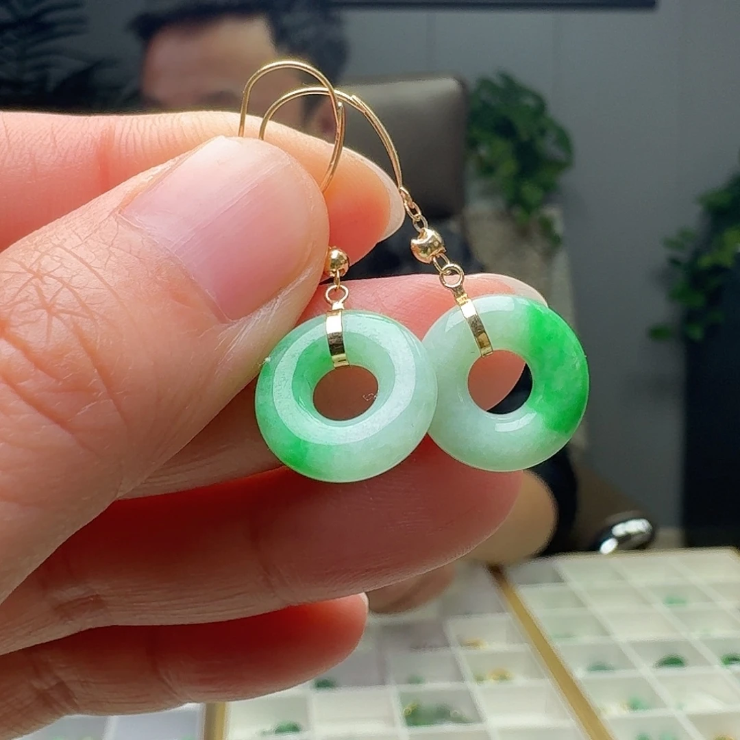 翡翠18K金镶嵌耳饰天然