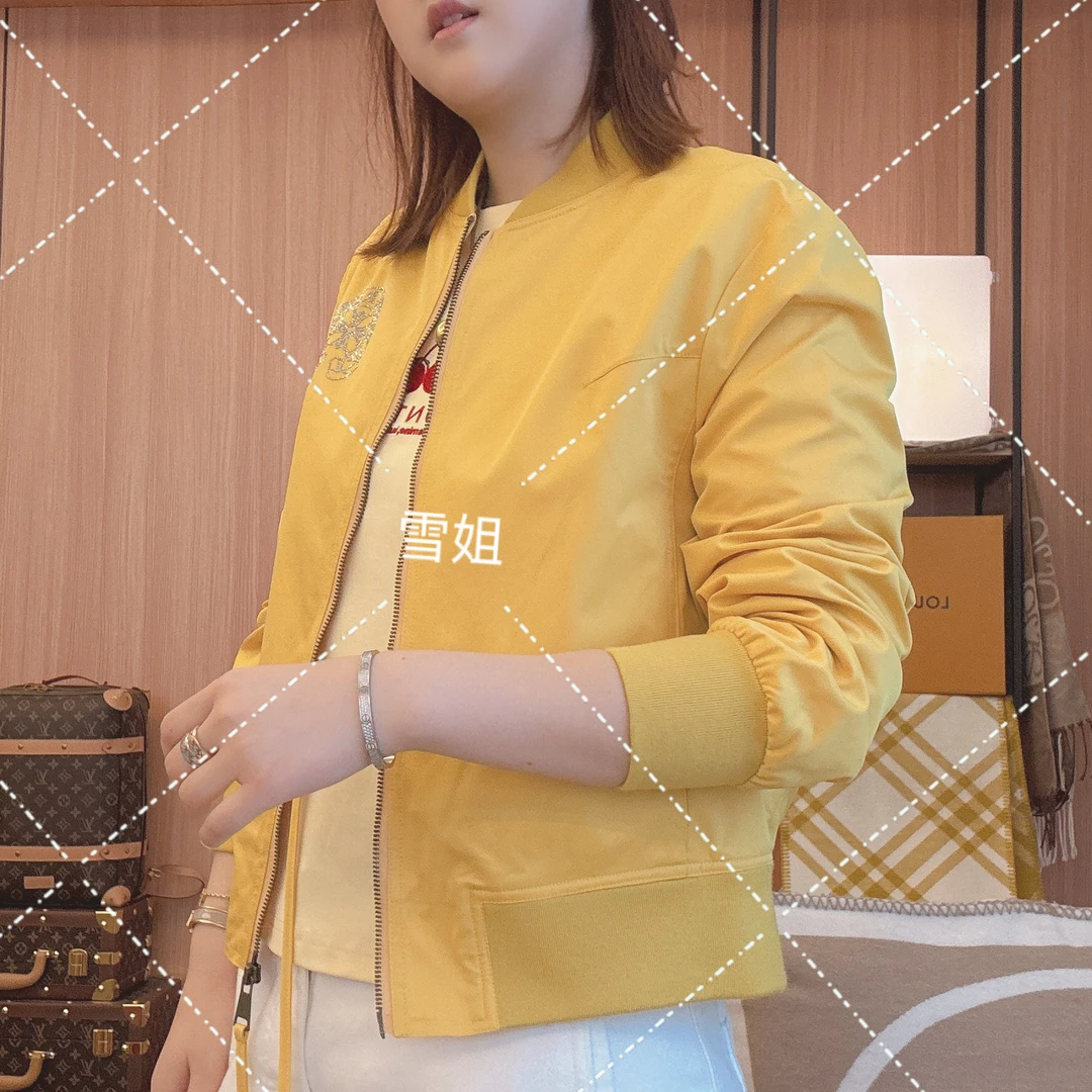 雪姐服饰「腾达外套」秋季新款简约百搭半圆领时尚夹克外套