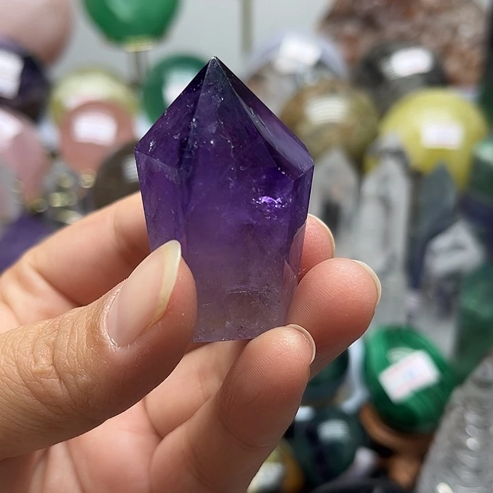 未镶嵌水晶珠宝半成品44克紫水晶柱