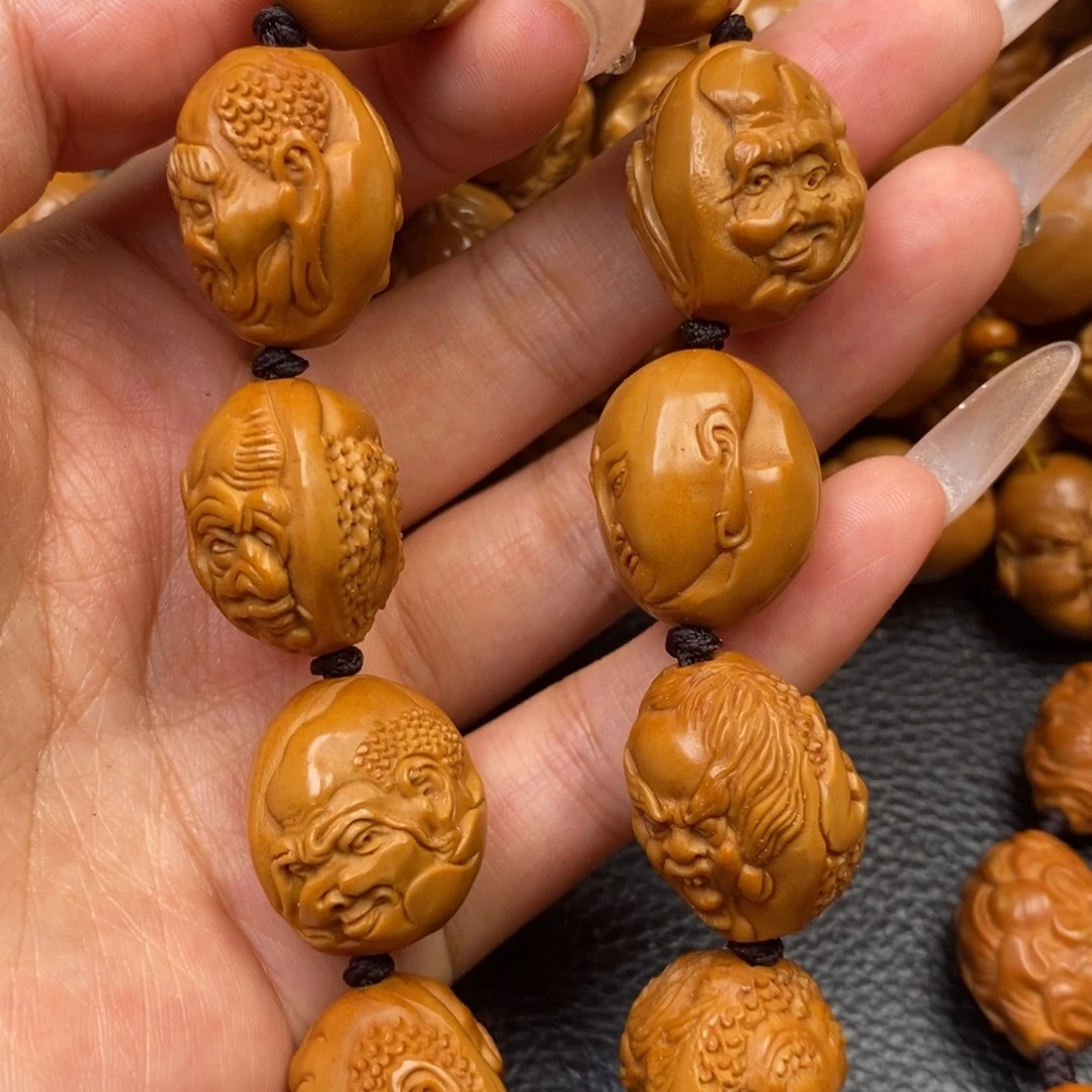 手串橄榄核十八罗汉