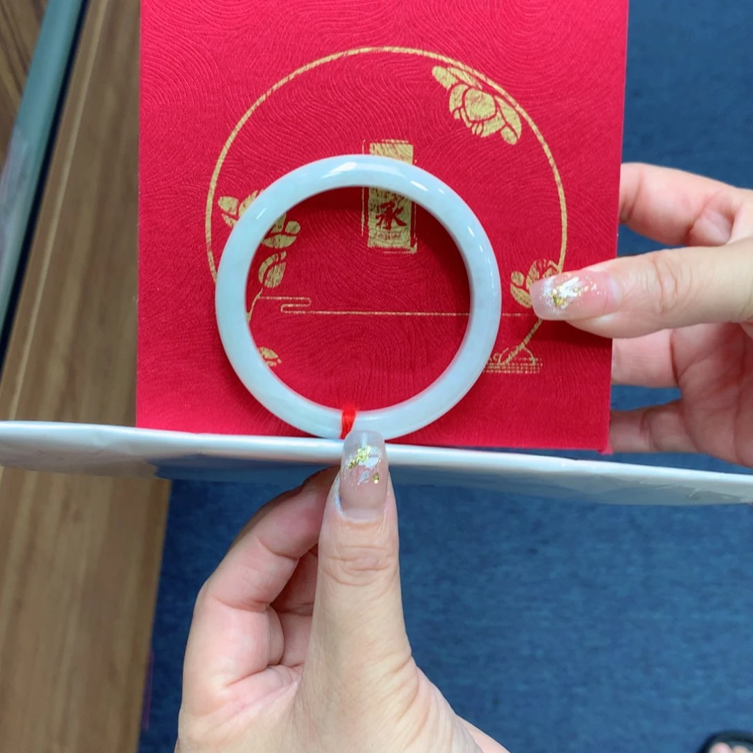 未镶嵌手镯翡翠买断