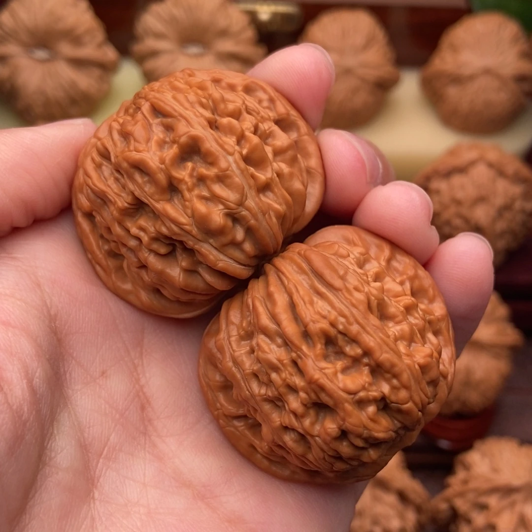 把件文玩核桃精品老树红皮四座楼40