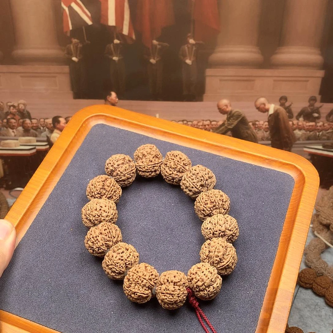 金刚菩提吊坠卐****卍1。