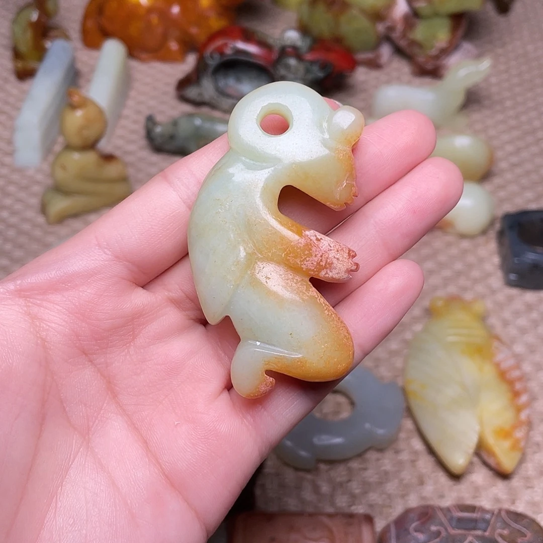 蛇纹石玉未镶嵌如图