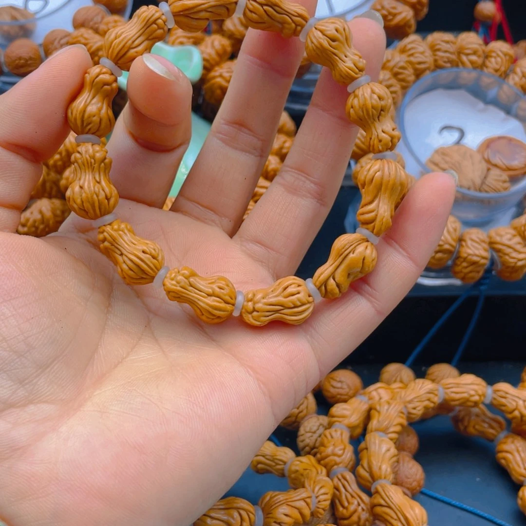 ╰****幕红红火火过大年娜娜娜娜