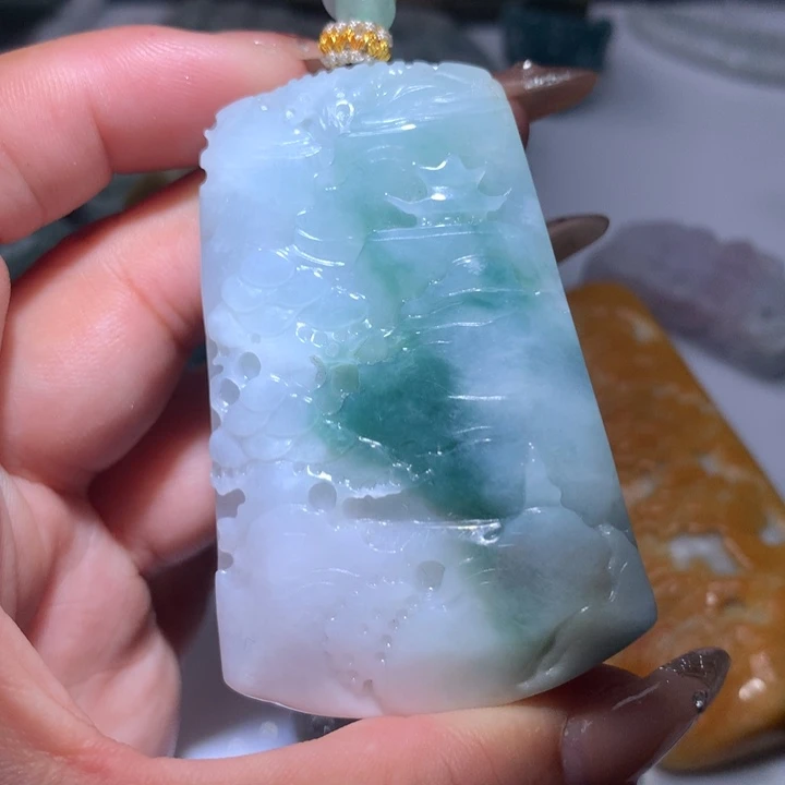 翡翠未镶嵌颈饰保真天然A货翡翠