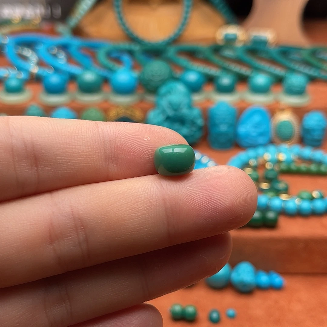 未镶嵌绿松石珠宝奇石